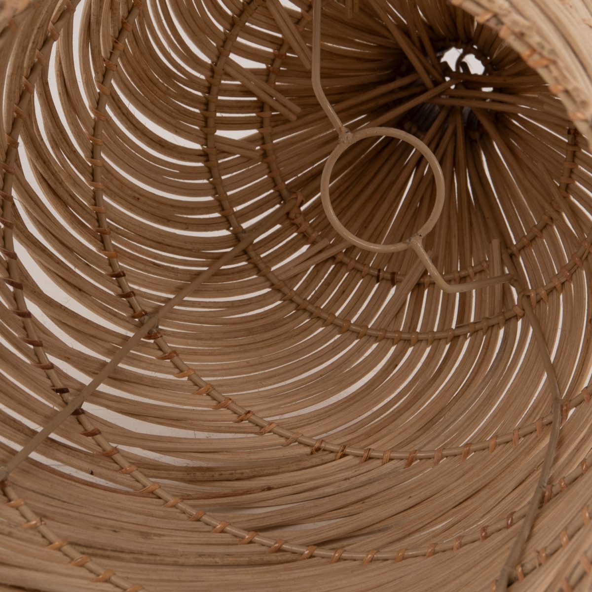 fotistiko-orofis-fb97884-kremasto-apo-ra-2 ΦΩΤΙΣΤΙΚΟ ΟΡΟΦΗΣ CARBOY HM7884 ΚΡΕΜΑΣΤΟ ΑΠΟ RATTAN ΣΕ ΦΥΣΙΚΟ ΧΡΩΜΑ Φ28x163,5Yεκ. 3