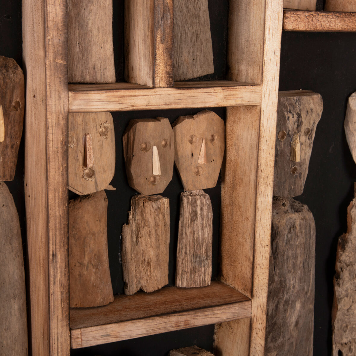 ΔΙΑΚΟΣΜΗΤΙΚΟ ΤΟΙΧΟΥ MYST HM4275 ΚΑΔΡΟ ΜΕ ΦΙΓΟΥΡΕΣ ΑΠΟ DRIFTWOOD 60x5x80Υεκ. 5